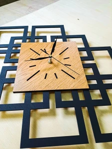 DEKORACYJNY DREWNIANY ZEGAR, NOWOCZESNY, LOFT, STYL INDUSTRIALNY, DREWNO,MINIMALISTYCZNY, GEOMETRYCZNY, LOFTOWY , CZARNY - DĄB ZŁOTY