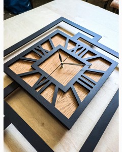 DUŻY, NOWOCZESNY ZEGAR ŚCIENNY,GEOMETRYCZNY,  MINIMALISTYCZNY, LOFT, HANDMADE, DREWNO, DĄB ZŁOTY,  CYFRY RZYMSKIE, 44 x 56 cm   
