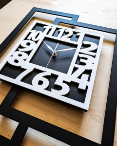 DUŻY, NOWOCZESNY ZEGAR ŚCIENNY DO SALONU, GEOMETRYCZNY,  MINIMALISTYCZNY, LOFT, HANDMADE, BIAŁO - CZARNY,  44 x 56 cm  