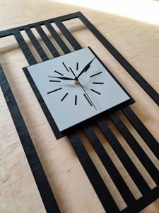 DUŻY, DEKORACYJNY, NOWOCZESNY ZEGAR ŚCIENNY, LAMELE, GEOMETRYCZNY, DO SALONU, MINIMALISTYCZNY, LOFT, HANDMADE, DREWNO, 35 x 60 cm, PIONOWY, CZARNY/ BIAŁY