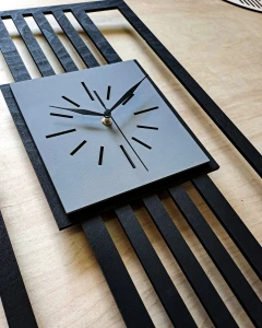 DUŻY, MINIMALISTYCZNY, NOWOCZESNY ZEGAR ŚCIENNY, LAMELE, INDUSTRIALNY, GEOMETRYCZNY, DO SALONU, MINIMALISTYCZNY, LOFT, HANDMADE, DREWNIANY, 35 x 60 cm, PIONOWY, CZARNY/ SZARY, CICHY