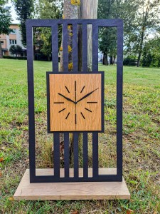 DUŻY, MINIMALISTYCZNY, NOWOCZESNY ZEGAR ŚCIENNY, LAMELE, INDUSTRIALNY, GEOMETRYCZNY, DO SALONU, MINIMALISTYCZNY, LOFT, HANDMADE, DREWNIANY, 35 x 60 cm, PIONOWY, CZARNY/ DĄB ZŁOTY, CICHY