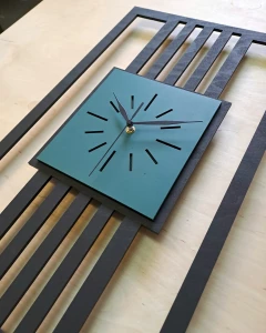 DUŻY, MINIMALISTYCZNY, NOWOCZESNY ZEGAR ŚCIENNY, LAMELE, INDUSTRIALNY, GEOMETRYCZNY, DO SALONU, MINIMALISTYCZNY, LOFT, HANDMADE, DREWNIANY, 35 x 60 cm, PIONOWY, CZARNY/ CIEMNO ZIELONY, CICHY