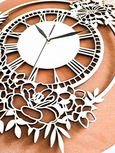 KWIATOWY, DREWNIANY ZEGAR AŻUROWY, VINTAGE, PIĘKNA DEKORACJA ŚCIANY, BEJCA CZEREŚNIA 