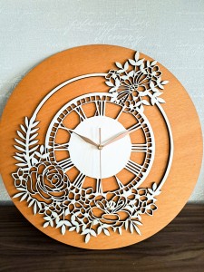 KWIATOWY, DREWNIANY ZEGAR AŻUROWY, VINTAGE, PIĘKNA DEKORACJA ŚCIANY, BEJCA BUK