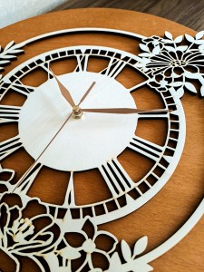 KWIATOWY, DREWNIANY ZEGAR AŻUROWY, VINTAGE, PIĘKNA DEKORACJA ŚCIANY, BEJCA BUK