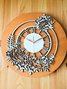 KWIATOWY, DREWNIANY ZEGAR AŻUROWY, VINTAGE, PIĘKNA DEKORACJA ŚCIANY, BEJCA BUK