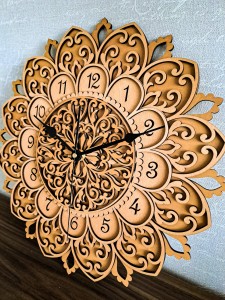 DEKORACYJNY,  DREWNIANY, AŻUROWY ZEGAR ŚCIENNY, MANDALA, WIELOWARSTWOWY, GLAMOUR, VINTAGE, SHABBY CHIC, BEJCA KASZTAN