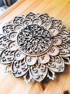 DEKORACYJNY,  DREWNIANY, AŻUROWY ZEGAR ŚCIENNY, MANDALA, WIELOWARSTWOWY, GLAMOUR, VINTAGE, SHABBY CHIC, BEJCA WIĄZ JAPOŃSKI