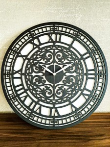 DEKORACYJNY,  DREWNIANY, AŻUROWY ZEGAR ŚCIENNY,  BIG BEN, VINTAGE, CZARNY