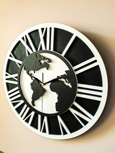 DEKORACYJNY,  DREWNIANY, AŻUROWY ZEGAR ŚCIENNY, MAPA ŚWIATA