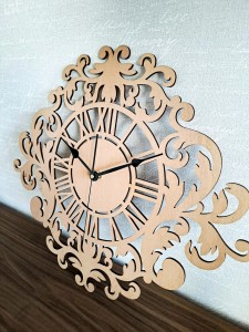 DEKORACYJNY,  DREWNIANY, AŻUROWY ZEGAR ŚCIENNY FRANCESCA,  VINTAGE ORNAMENT, BEJCA WIĄZ JAPOŃSKI