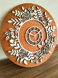 PIĘKNY, KWIATOWY ZEGAR AŻUROWY, VINTAGE,  DEKORACJA ŚCIANY, BEJCA CZEREŚNIA  