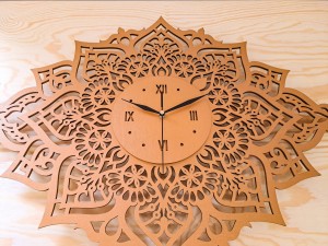 PIĘKNY, DEKORACYJNY, AŻUROWY ZEGAR ŚCIENNY, MANDALA,MIEDZIANY