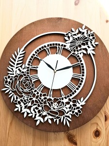 KWIATOWY, DREWNIANY ZEGAR AŻUROWY, VINTAGE, PIĘKNA DEKORACJA ŚCIANY, BEJCA CZEREŚNIA 