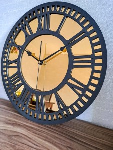 HORLOGE MIROIR DÉCORATIF AJOURÉ, OR, CHIFFRES ROMAINS, FAIT MAIN, NOIR
