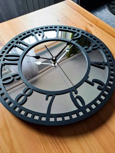 HORLOGE MIROIR AJOURÉE, DÉCORATIVE, ARGENT, VINTAGE, FAIT MAIN, NOIR