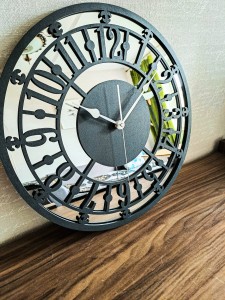 HORLOGE MIROIR AJOURÉE, DÉCORATIVE, ARGENT, VINTAGE, FAIT MAIN, NOIR