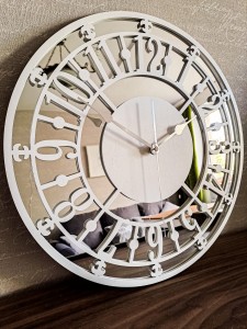 HORLOGE MIROIR AJOURÉE, DÉCORATIVE, ARGENT, VINTAGE, FAIT MAIN, BLANC
