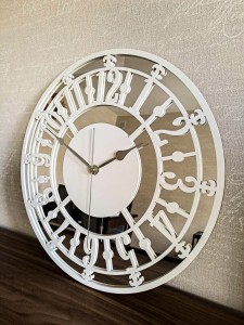 HORLOGE MIROIR AJOURÉE, DÉCORATIVE, ARGENT, VINTAGE, FAIT MAIN, BLANC