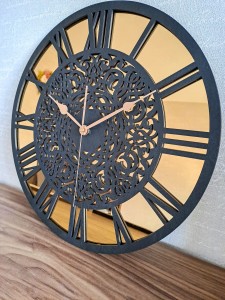 AJOURÉE, HORLOGE MIROIR DÉCORATIF, OR, MOTIF ORIENTAL, FAIT MAIN, NOIR