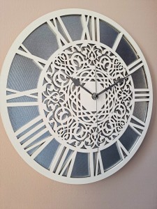 AŻUROWY, DEKORACYJNY ZEGAR  ŚCIENNY, SREBRNY/BIAŁY, PIĘKNY, ORIENTALNY ORNAMENT, HANDMADE