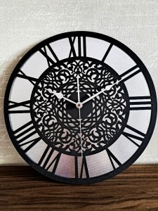 AŻUROWY, DEKORACYJNY ZEGAR  ŚCIENNY, SREBRNY/CZARNY, PIĘKNY, ORIENTALNY ORNAMENT, HANDMADE 