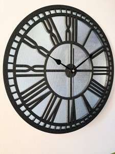 AŻUROWY, DEKORACYJNY ZEGAR ŚCIENNY, SREBRNY/CZARNY, RZYMSKIE CYFRY, PIĘKNY ORNAMENT, HANDMADE 